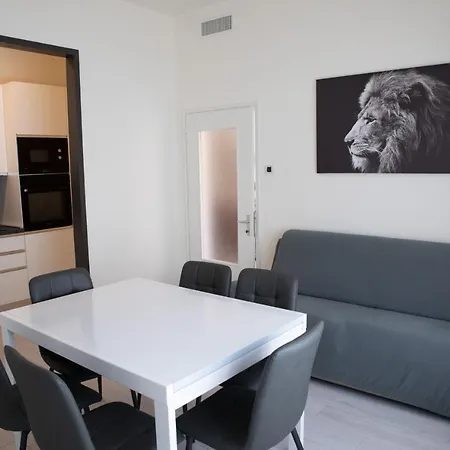 Apartman House Anna Mestre